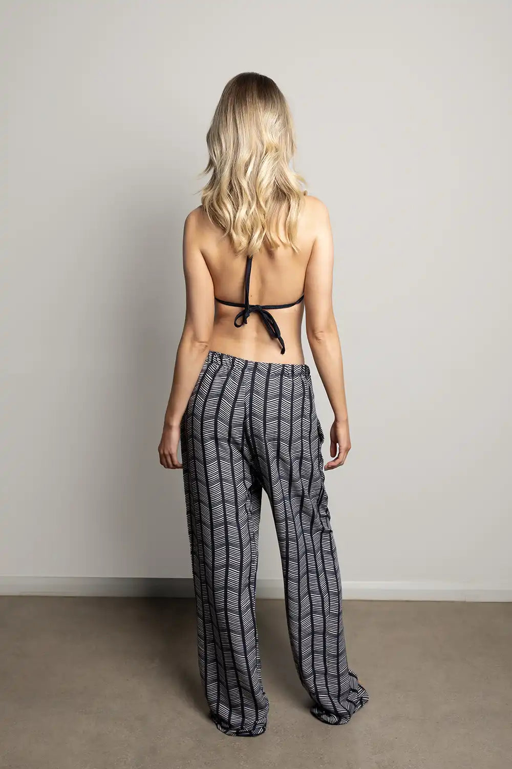 Caicos Drawstring Pants in Zia Zag | Colleen Eitzen Caicos Drawstring Pants in Zia Zag | Colleen Eitzen