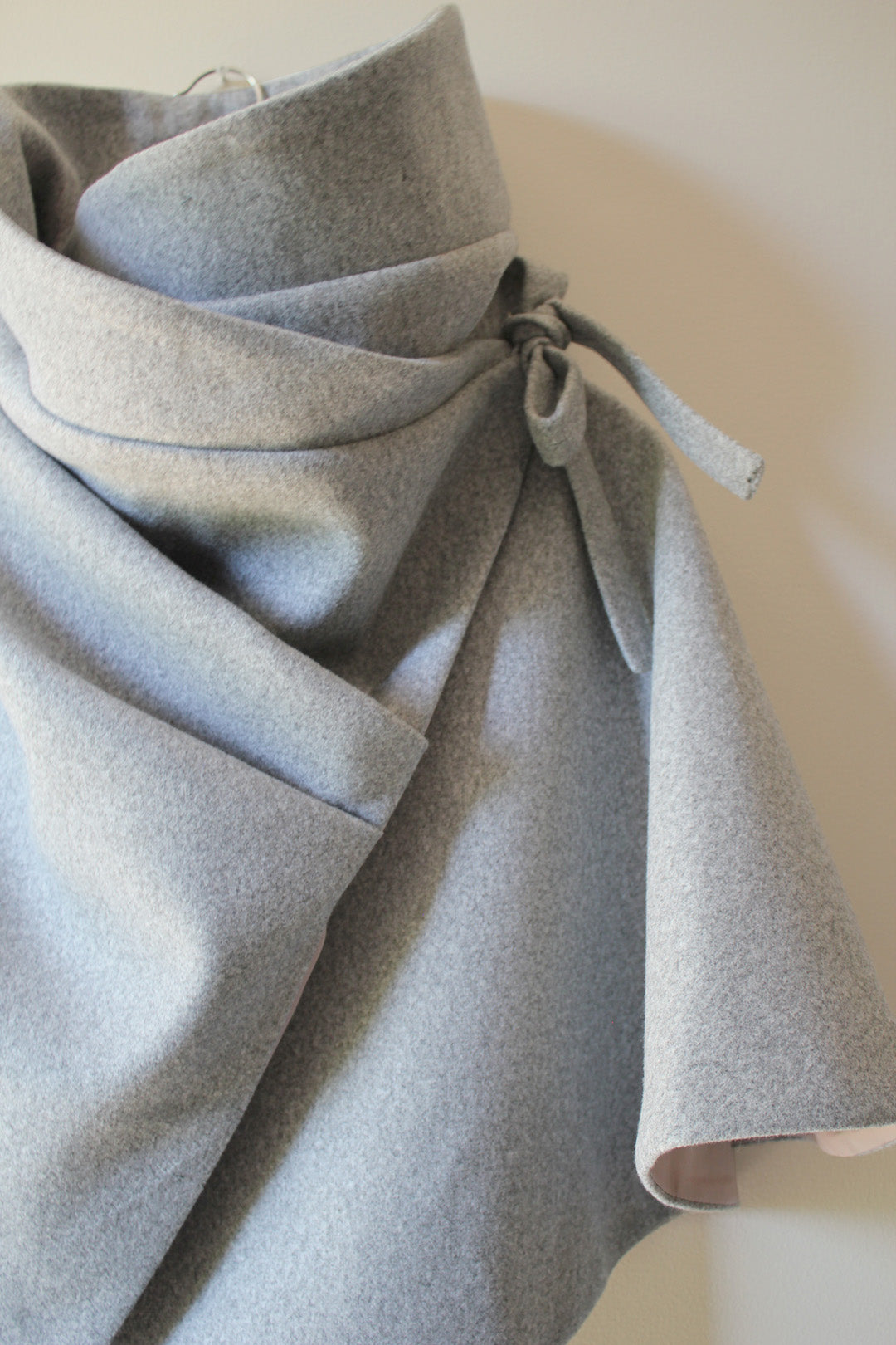 Yoko Wrap Mottled Light Grey